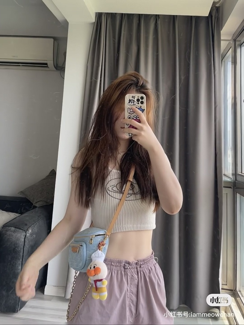 Louis Vuitton Mini Bumbag · 4801 — תמונה 4