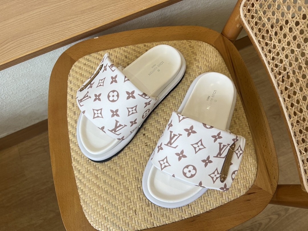 Louis Vuitton Pool Pillow Flat Comfort Mule · 4712 — תמונה 14
