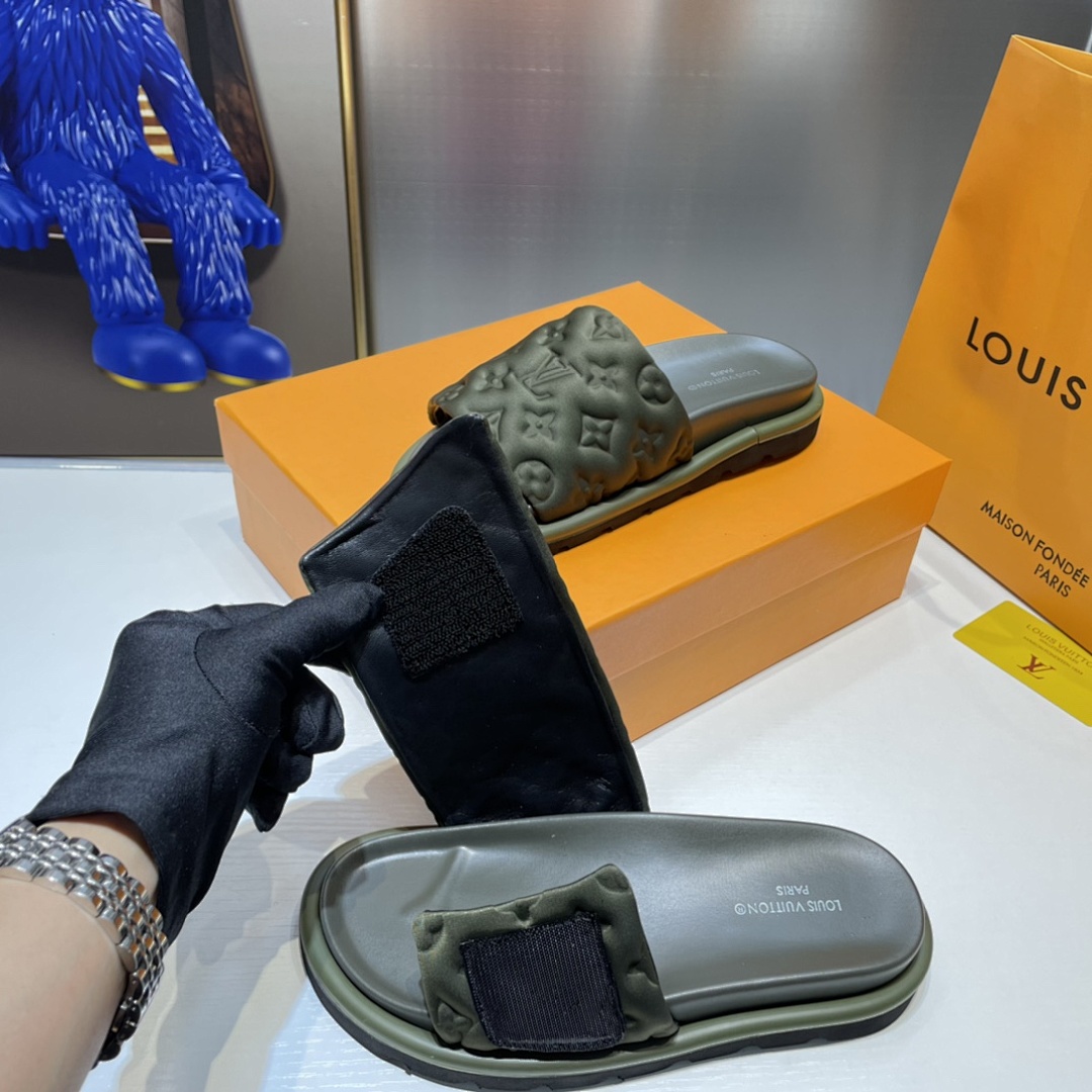 Louis Vuitton Pool Pillow Flat Comfort Mule · 4648 — תמונה 3