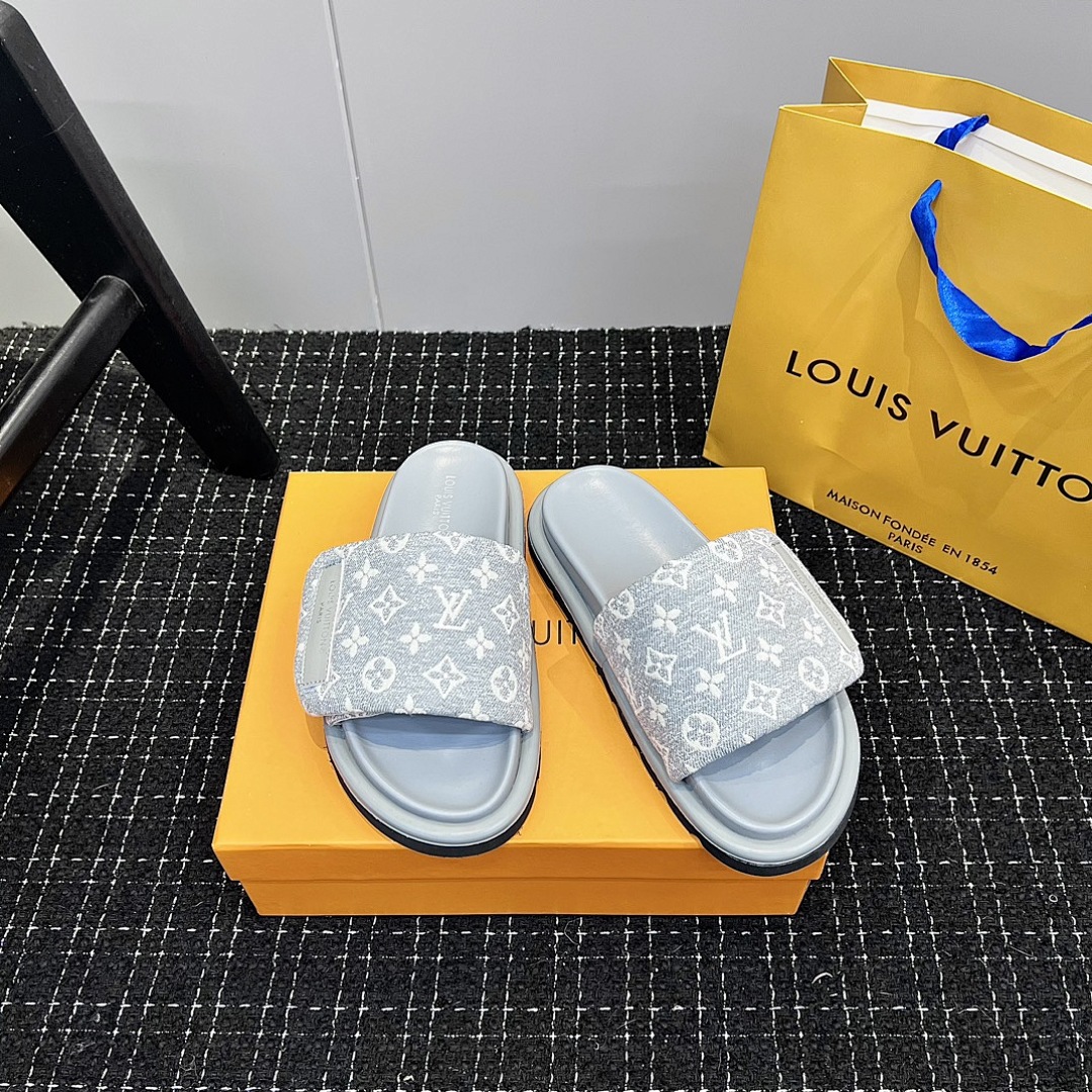Louis Vuitton Pool Pillow Flat Comfort Mule · 4769 — תמונה 16