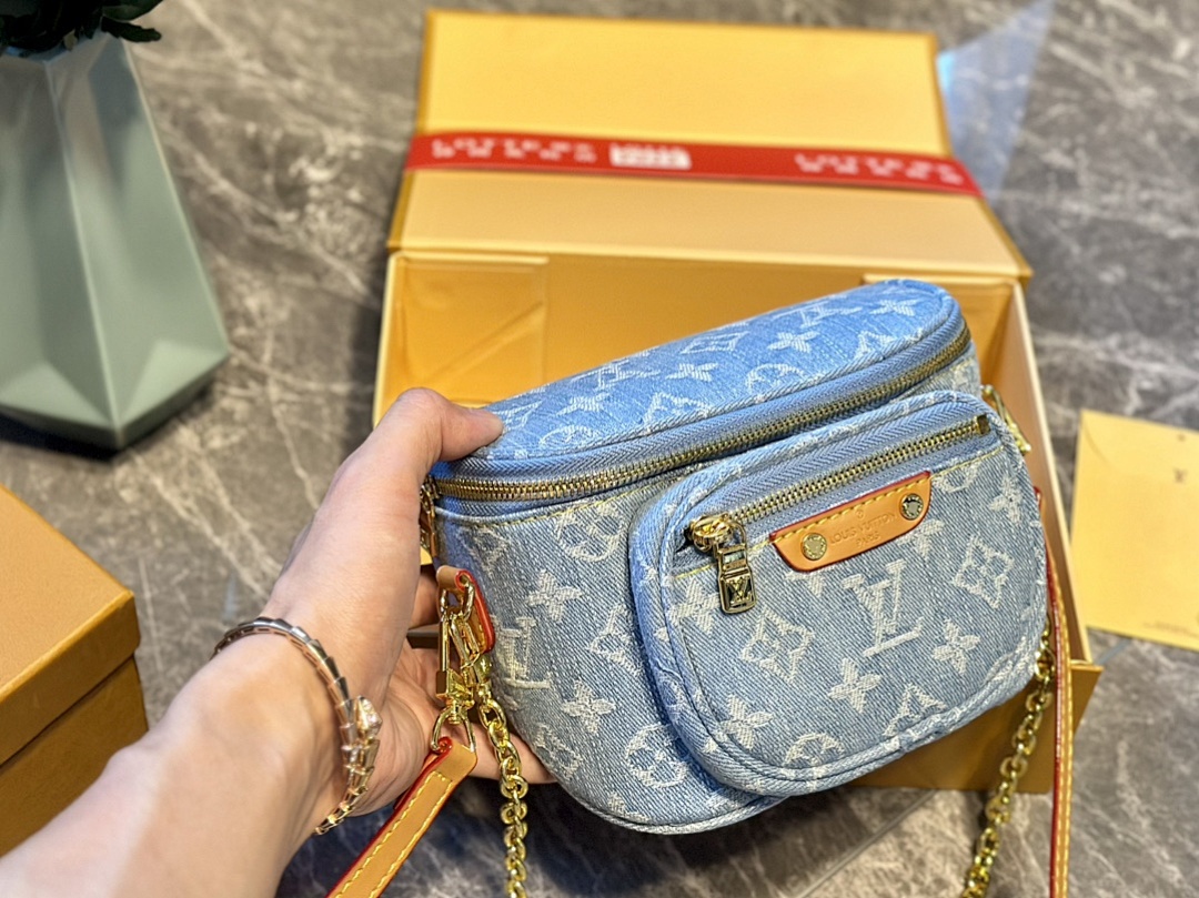 Louis Vuitton Mini Bumbag · 4801 — תמונה 15
