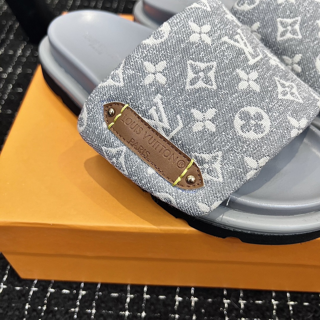 Louis Vuitton Pool Pillow Flat Comfort Mule · 4769 — תמונה 23
