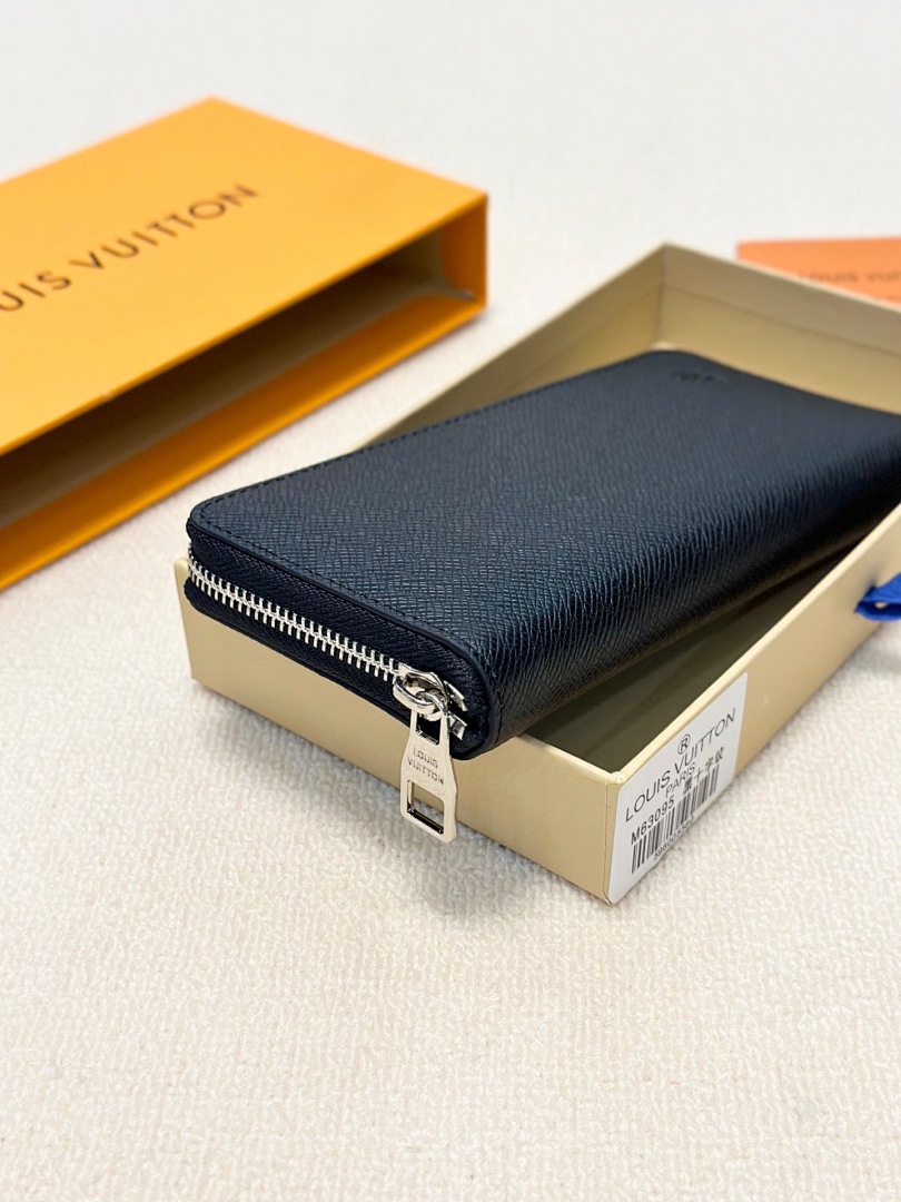 Louis Vuitton Zippy Wallet Horizontal Taiga · 5850 — תמונה 38
