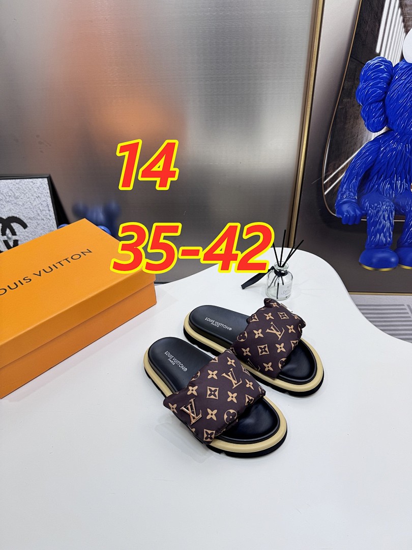 Louis Vuitton Padded Slides · 5295 — תמונה 16