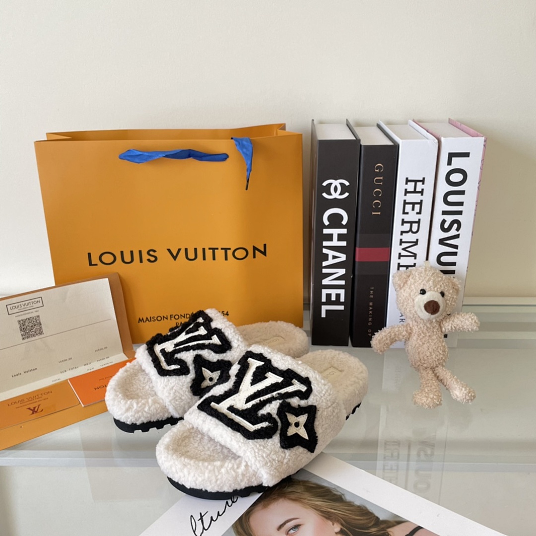 Louis Vuitton — כפכפים · 4804 — תמונה 19