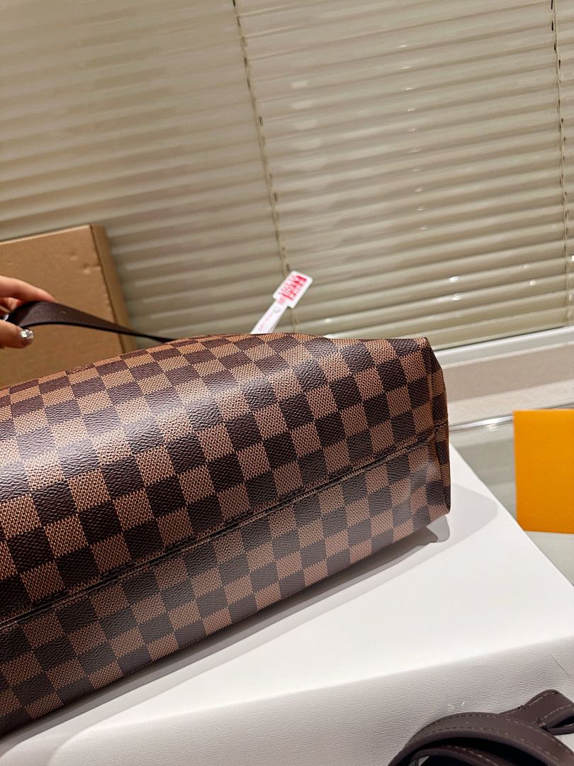 Louis Vuitton Graceful · 5557 — תמונה 25