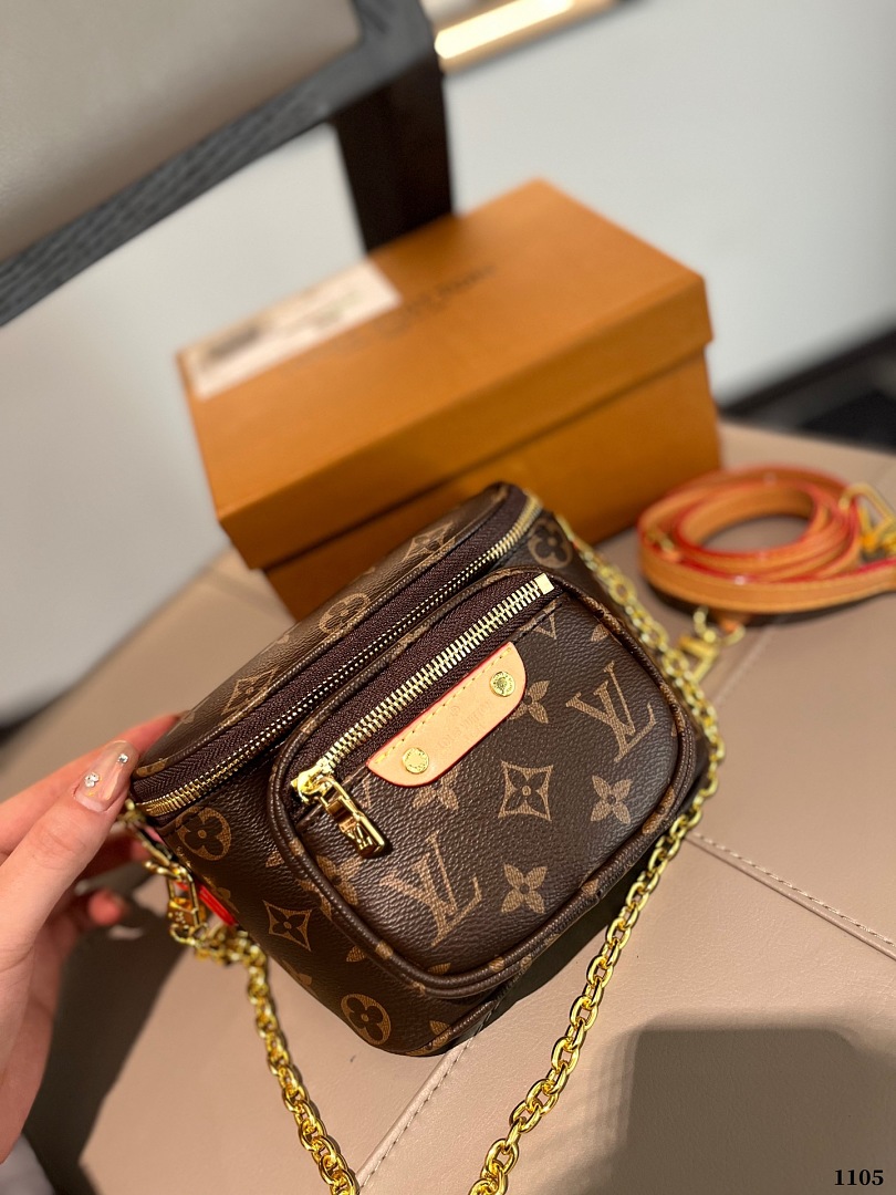 Louis Vuitton Mini Bumbag · 6421 — תמונה 10