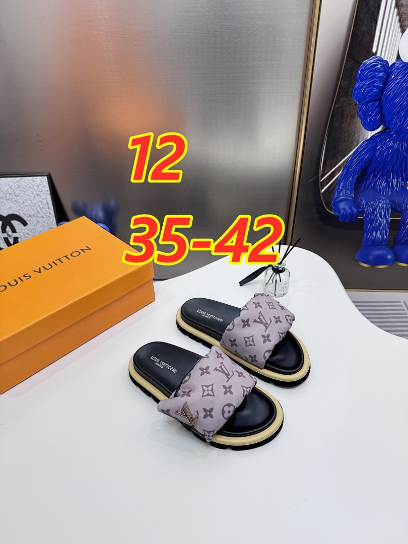 Louis Vuitton Padded Slides · 5295 — תמונה 13