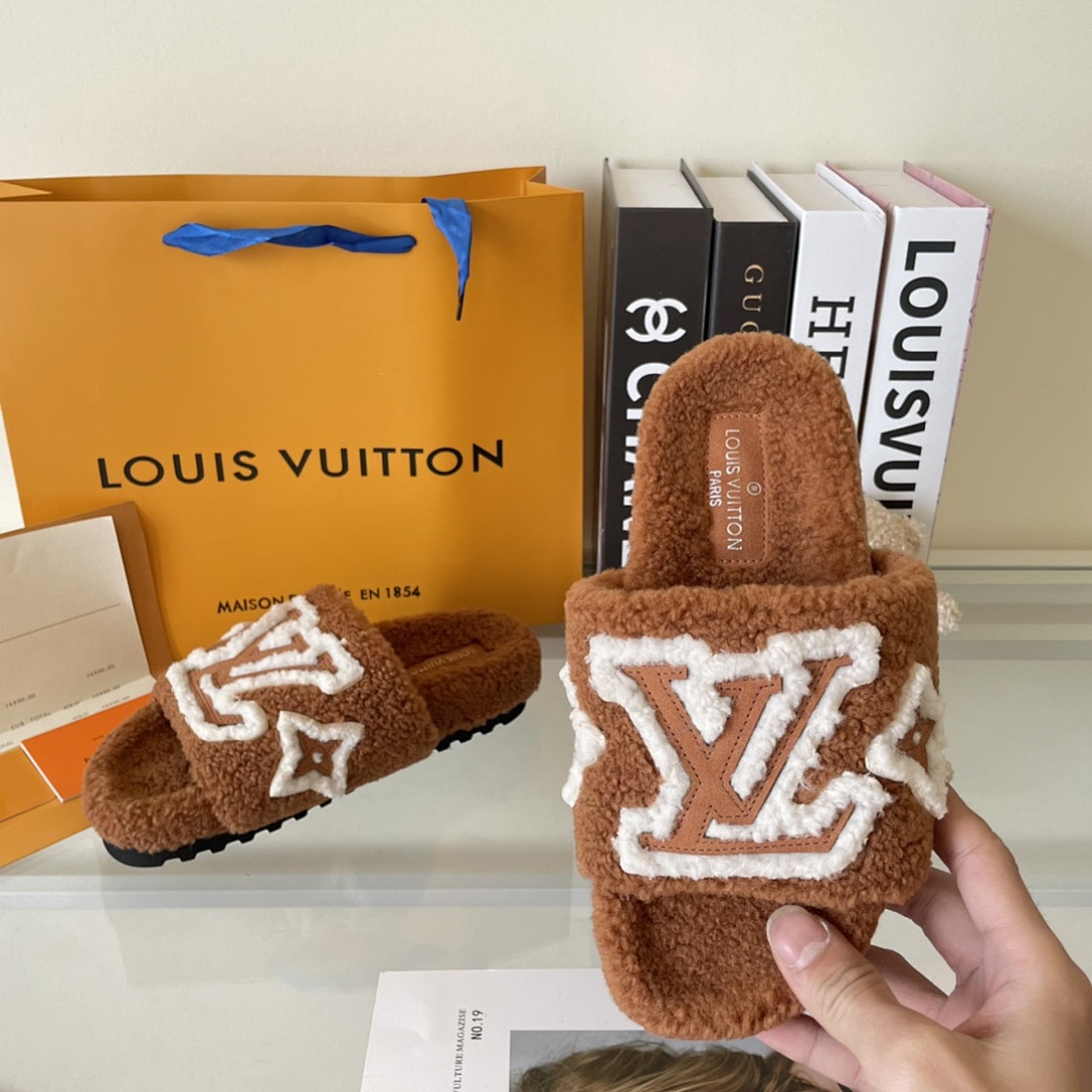 Louis Vuitton — כפכפים · 4804 — תמונה 29