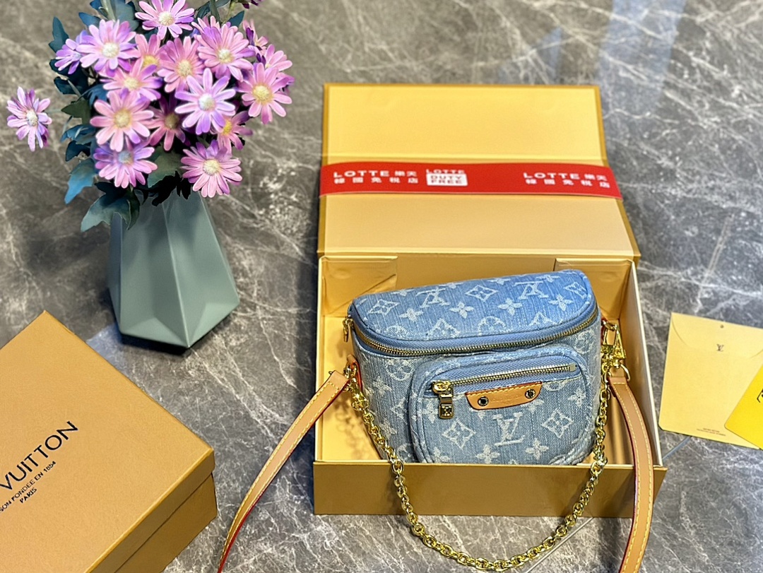 Louis Vuitton Mini Bumbag · 4801 — תמונה 12