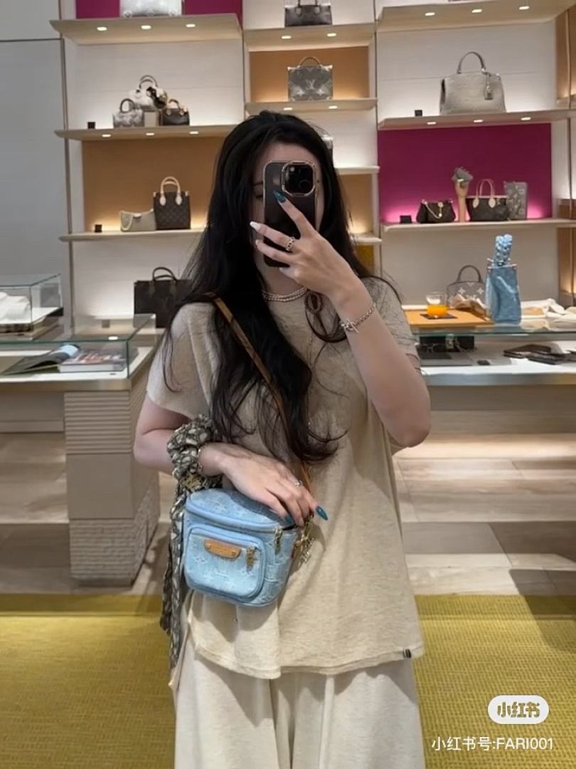 Louis Vuitton Mini Bumbag · 4801 — תמונה 5