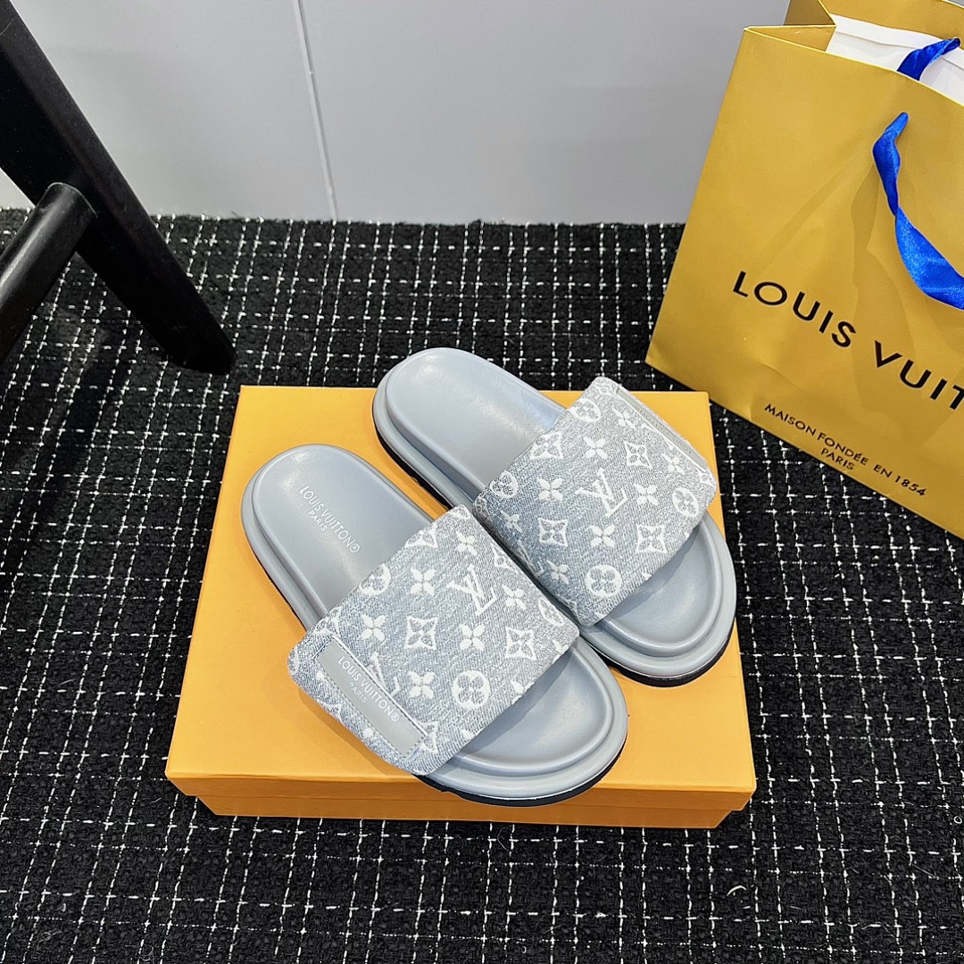 Louis Vuitton Pool Pillow Flat Comfort Mule · 4769 — תמונה 15