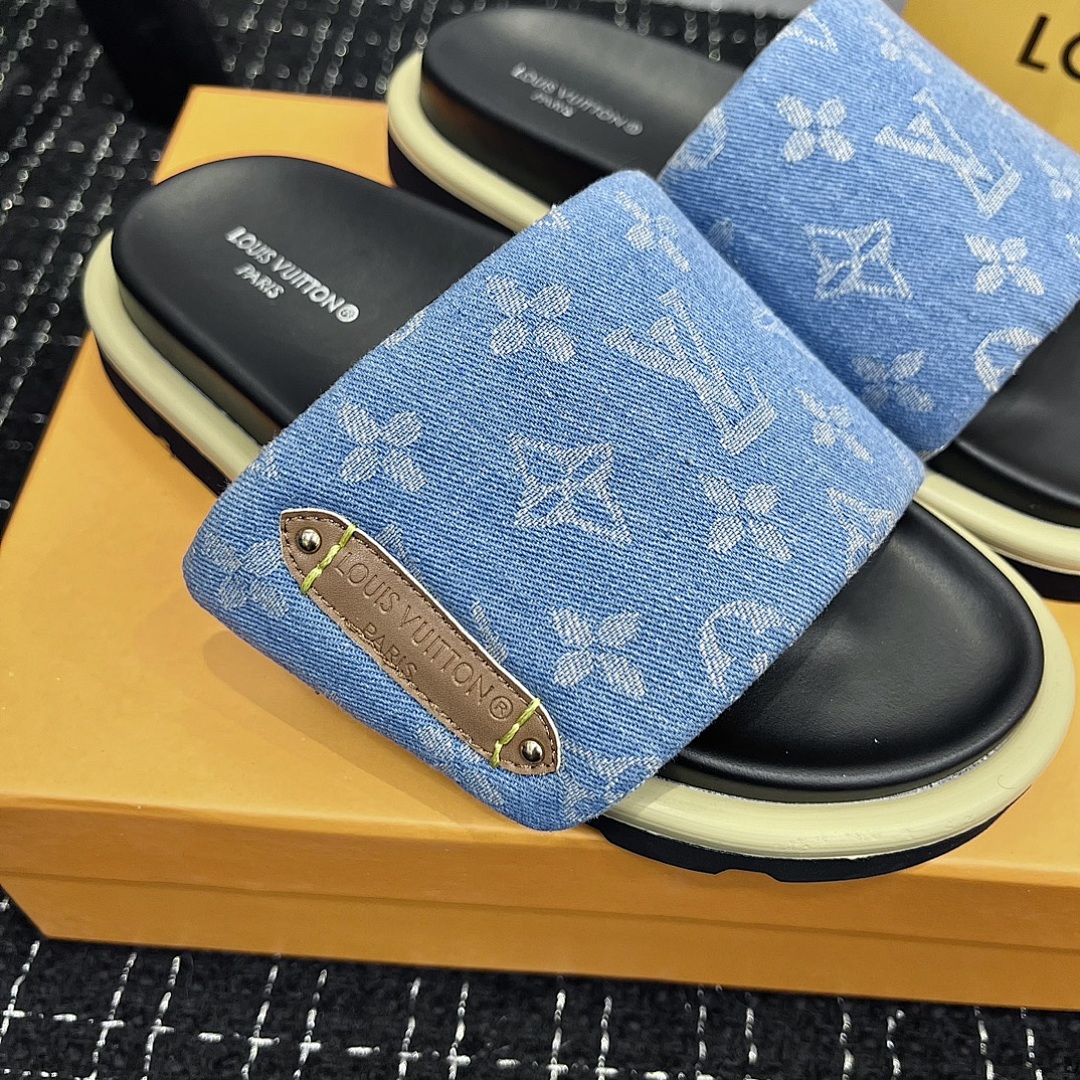 Louis Vuitton Pool Pillow Flat Comfort Mule · 4769 — תמונה 11