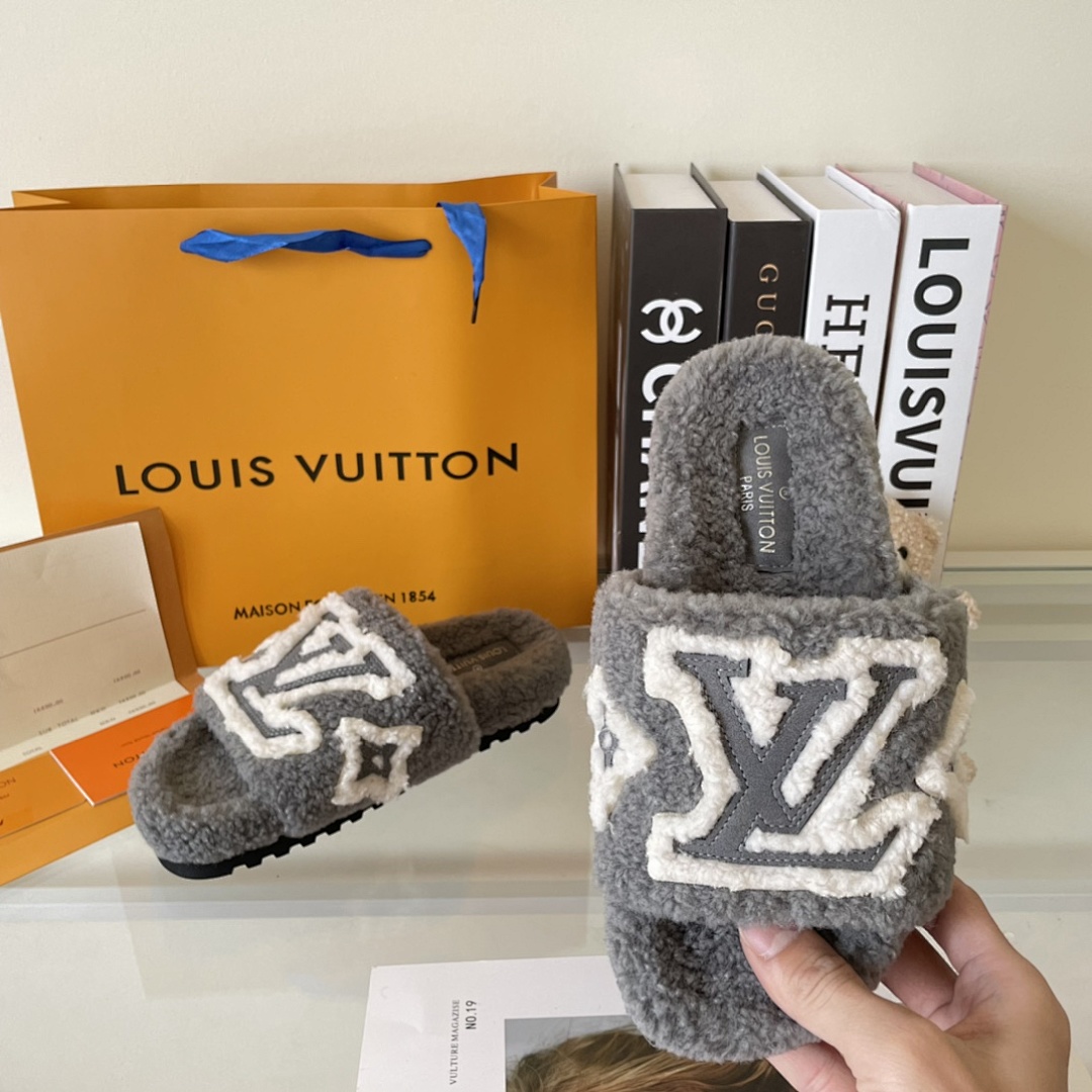 Louis Vuitton — כפכפים · 4804 — תמונה 32