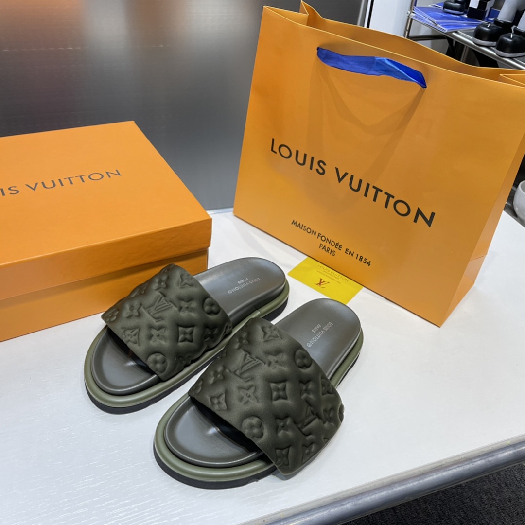 Louis Vuitton Pool Pillow Flat Comfort Mule · 4648 — תמונה 8
