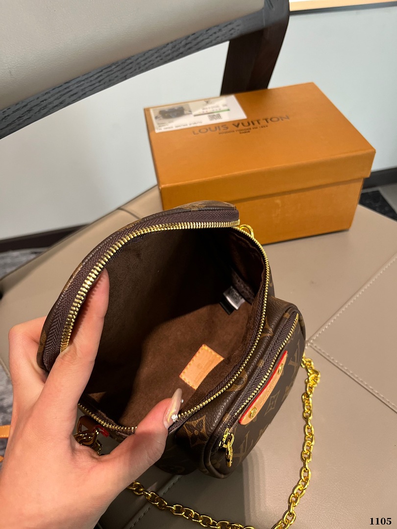 Louis Vuitton Mini Bumbag · 6421 — תמונה 3
