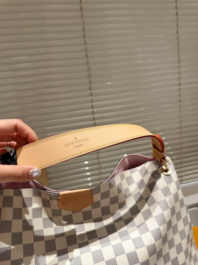 Louis Vuitton Graceful · 5557 — תמונה 21
