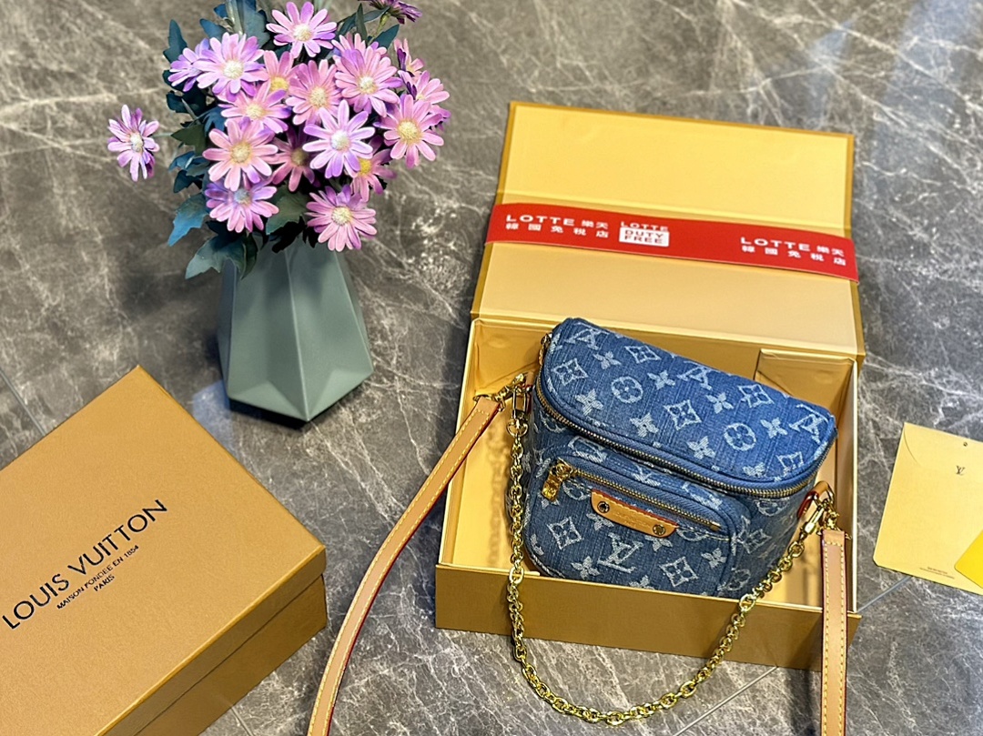 Louis Vuitton Mini Bumbag · 4801 — תמונה 10