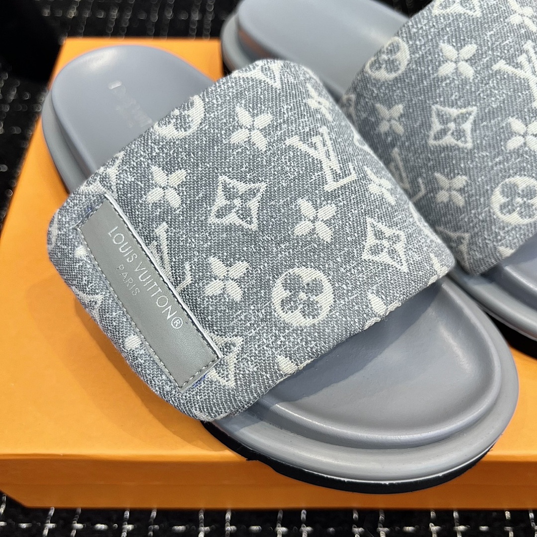 Louis Vuitton Pool Pillow Flat Comfort Mule · 4769 — תמונה 19