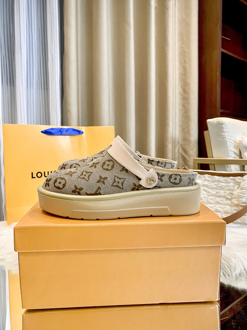 Louis Vuitton Aspen Platform Clog · 5207 — תמונה 12