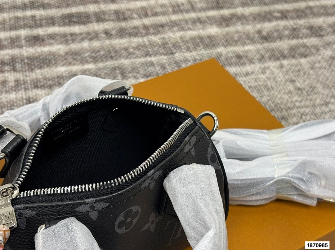 Louis Vuitton Nano Speedy Monogram Eclipse · 5852 — תמונה 11