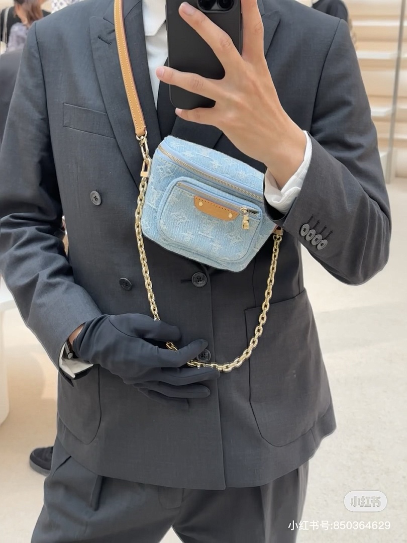 Louis Vuitton Mini Bumbag · 4801 — תמונה 6