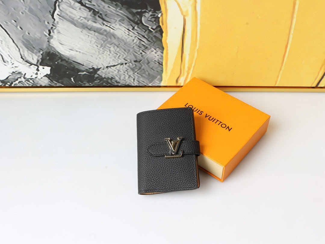 Louis Vuitton Capucines Vertical Compact Wallet · 5854 — תמונה 4