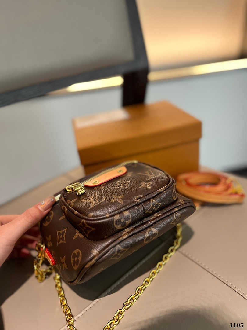 Louis Vuitton Mini Bumbag · 6421 — תמונה 4
