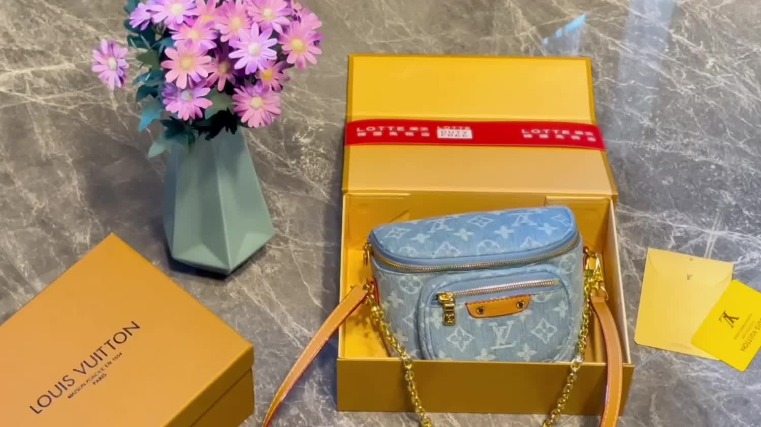 Louis Vuitton Mini Bumbag · 4801 — תמונה 2