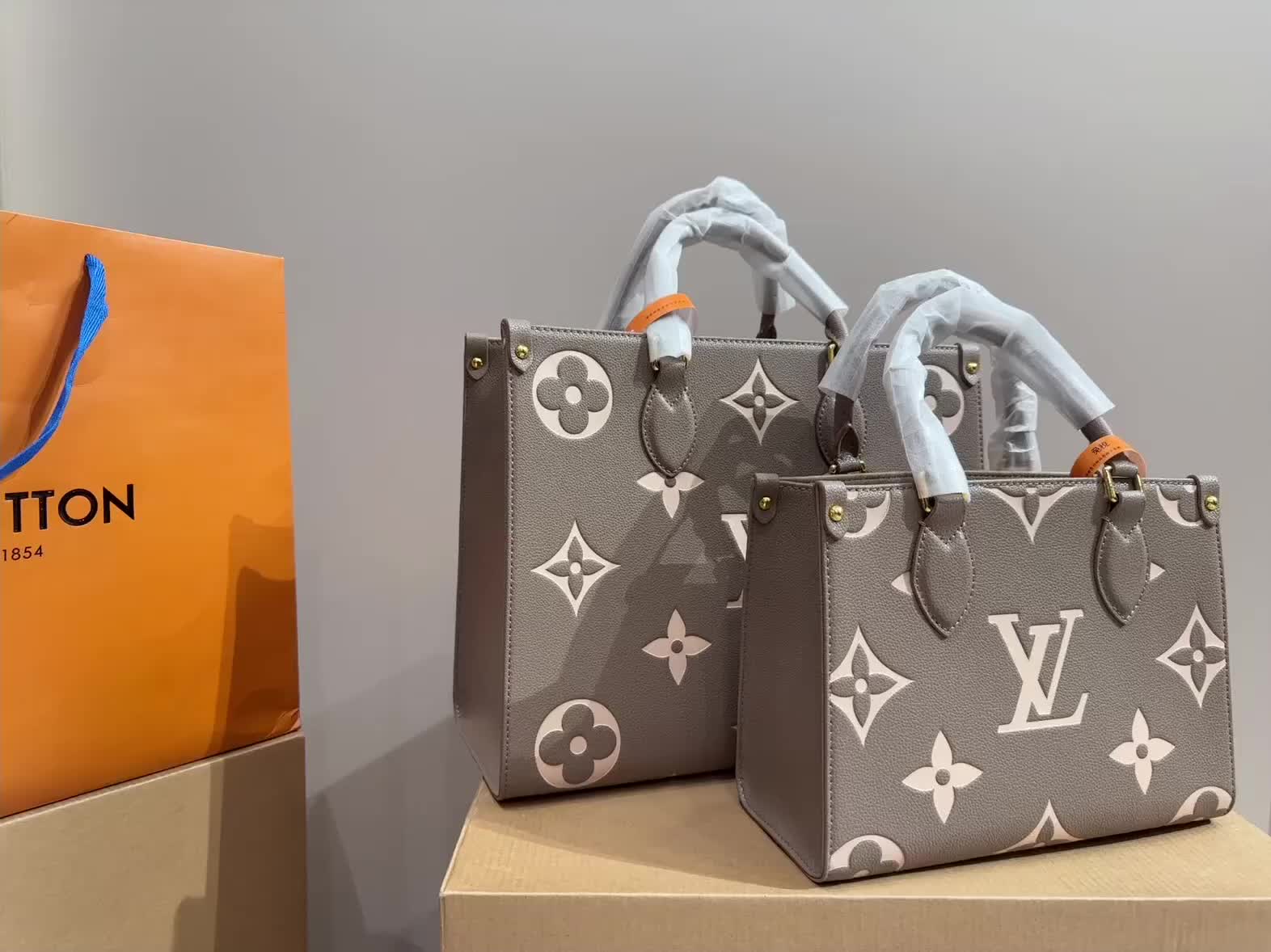 Louis Vuitton OnTheGo · 5275 — תמונה 2