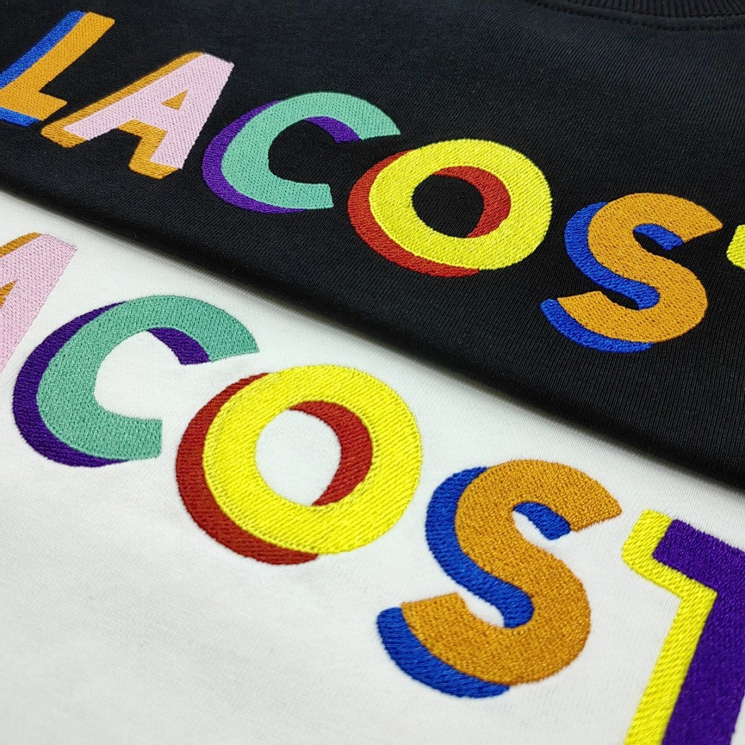 Lacoste Classic Fit Printed Crew Neck · A2093 — תמונה 5