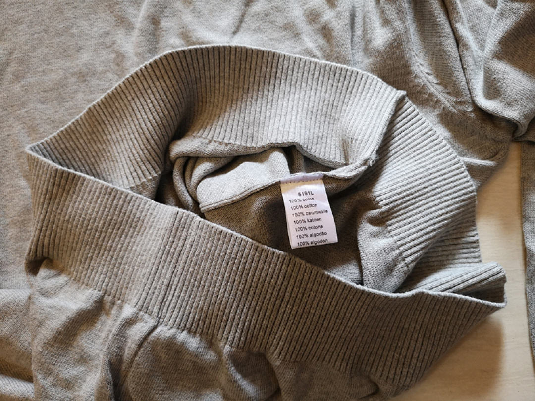 Lacoste Crew Neck Cotton Sweater · A241 — תמונה 10
