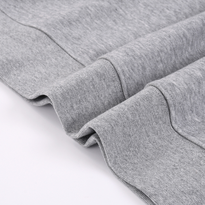 Lacoste Embossed Fleece Sweatshirt · A3306 — תמונה 8