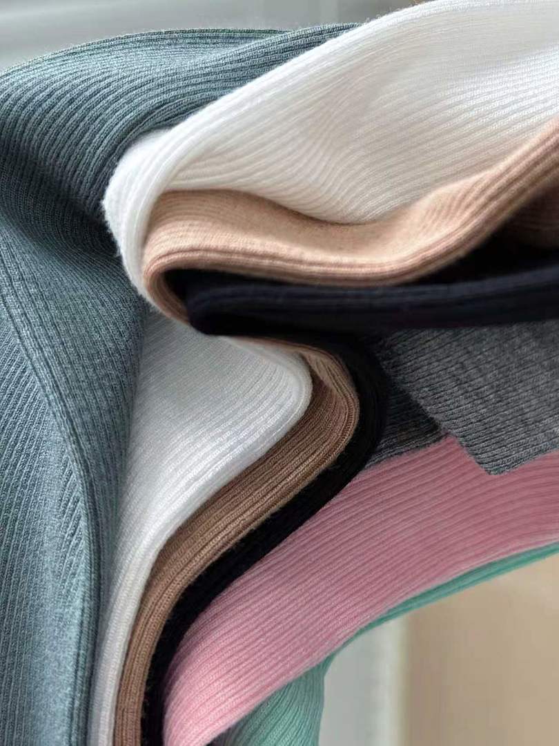 Lacoste Slim Fit Ribbed Cotton T-Shirt · A3366 — תמונה 15
