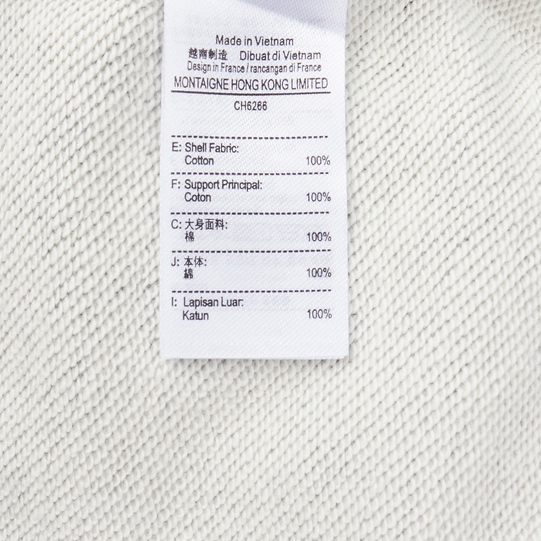 Lacoste High Neck Embossed Zipped Sweatshirt · A3389 — תמונה 5