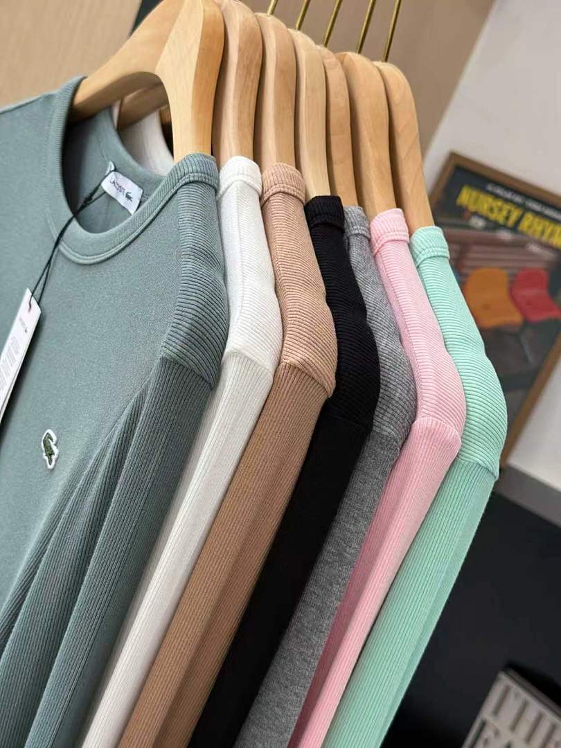 Lacoste Slim Fit Ribbed Cotton T-Shirt · A3366 — תמונה 23