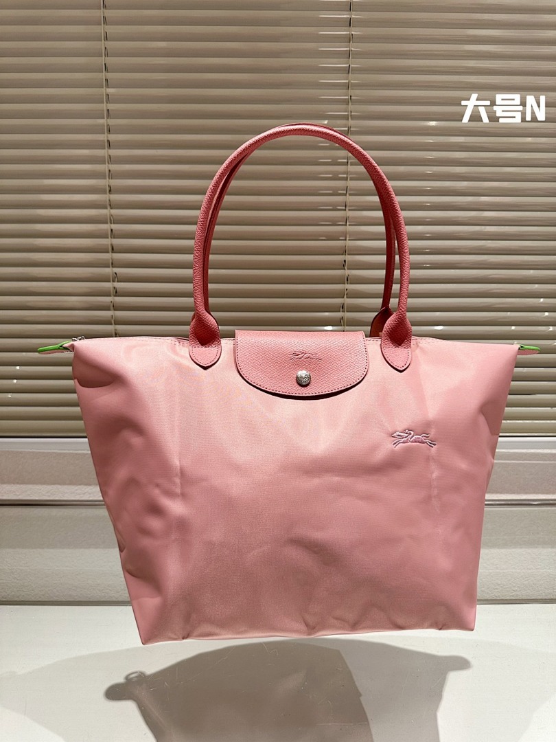 longchamp HE6740 $47.62