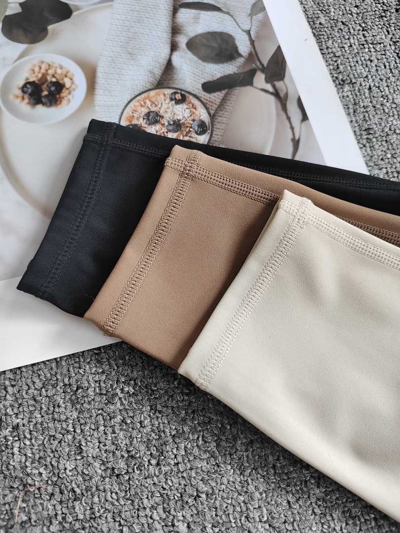 A3485 Lululemon women yuga cropped legging — תמונה 5