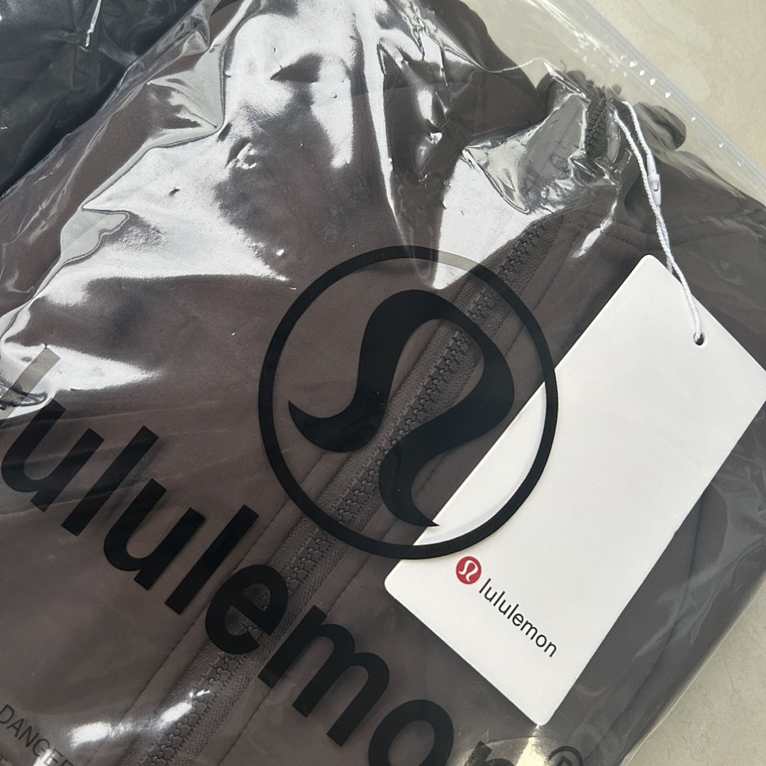 Lululemon Define Cropped Hooded Jacket · A2723 — תמונה 8