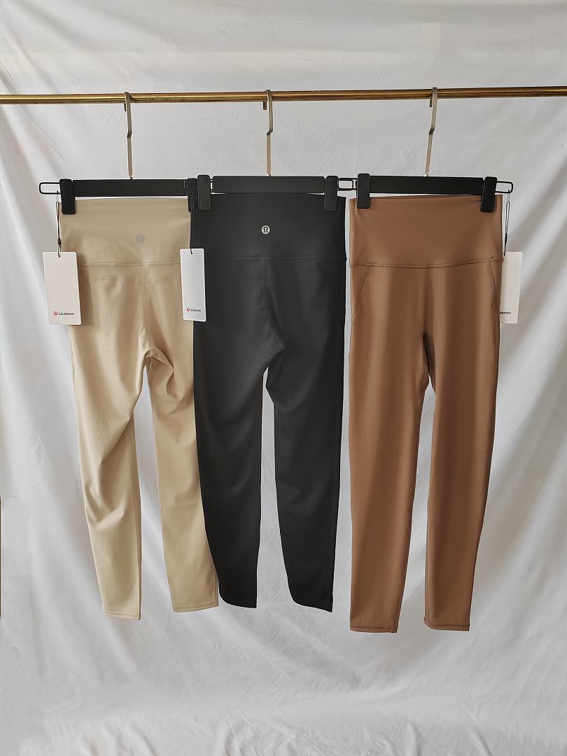 A3485 Lululemon women yuga cropped legging — תמונה 16