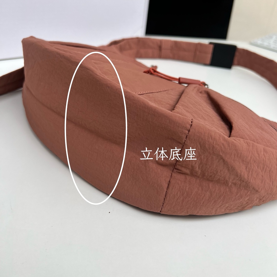 Lululemon Slouchy Sling Bag · A3259 — תמונה 14