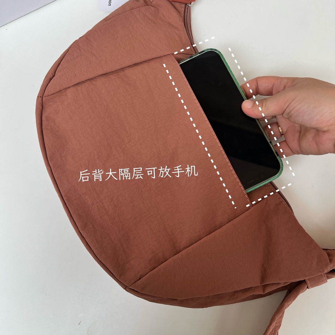 Lululemon Slouchy Sling Bag · A3259 — תמונה 11