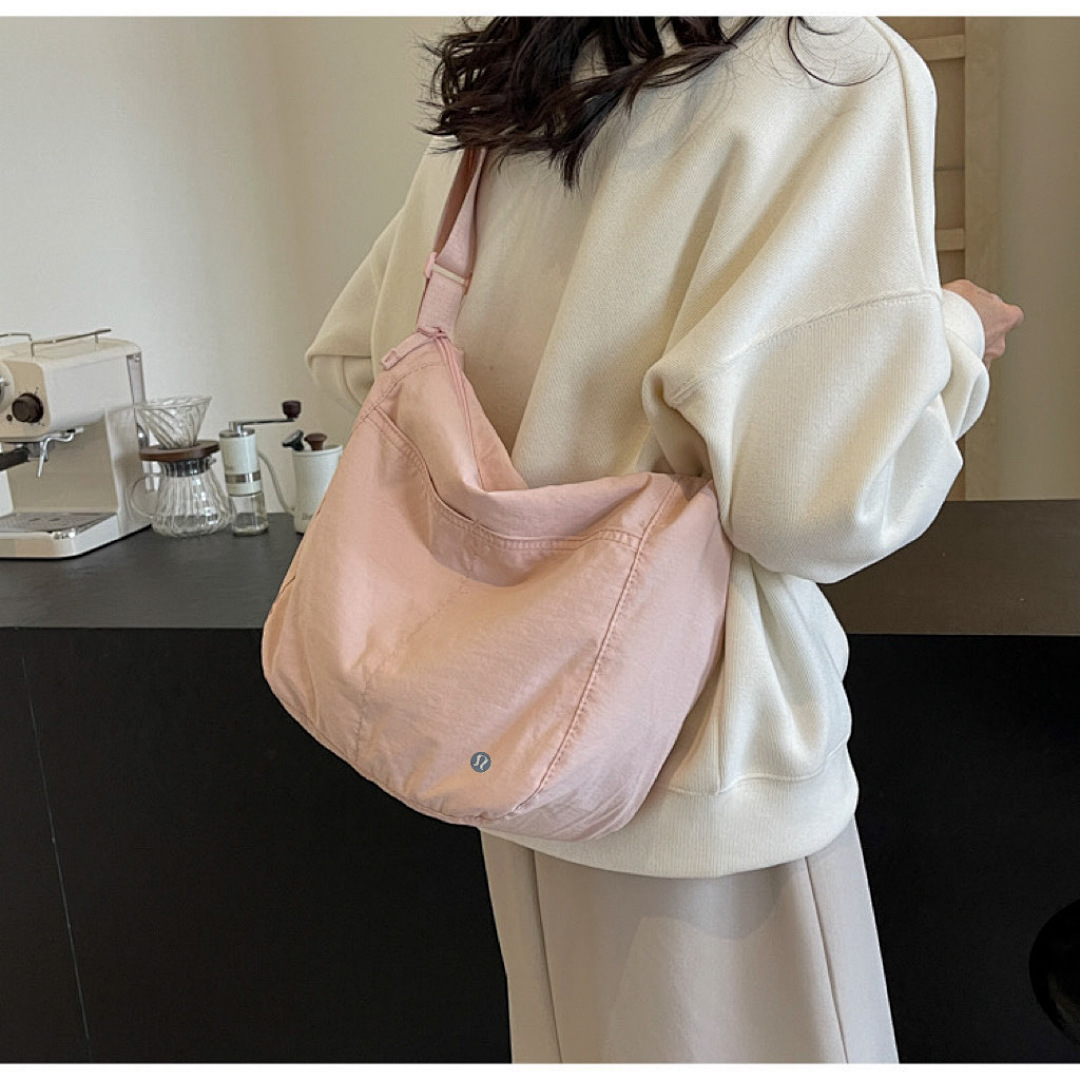 Lululemon Slouchy Sling Bag 6L · A2788 — תמונה 25