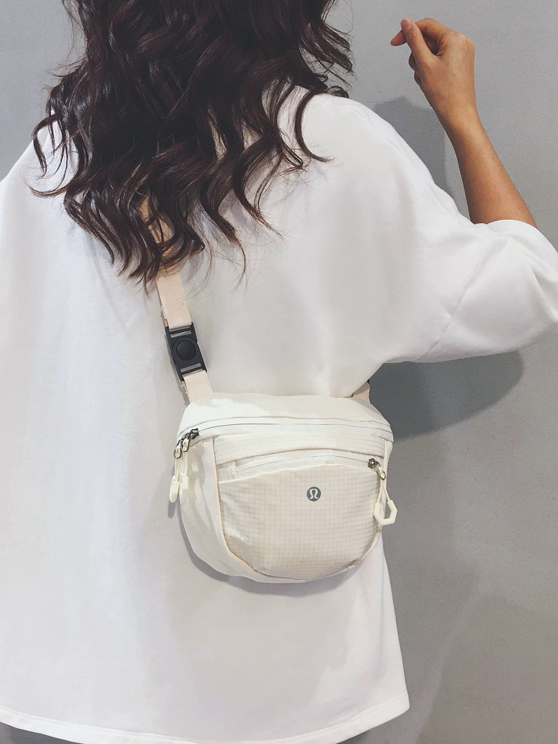 Lululemon All Night Micro Festival Bag · A3214 — תמונה 14