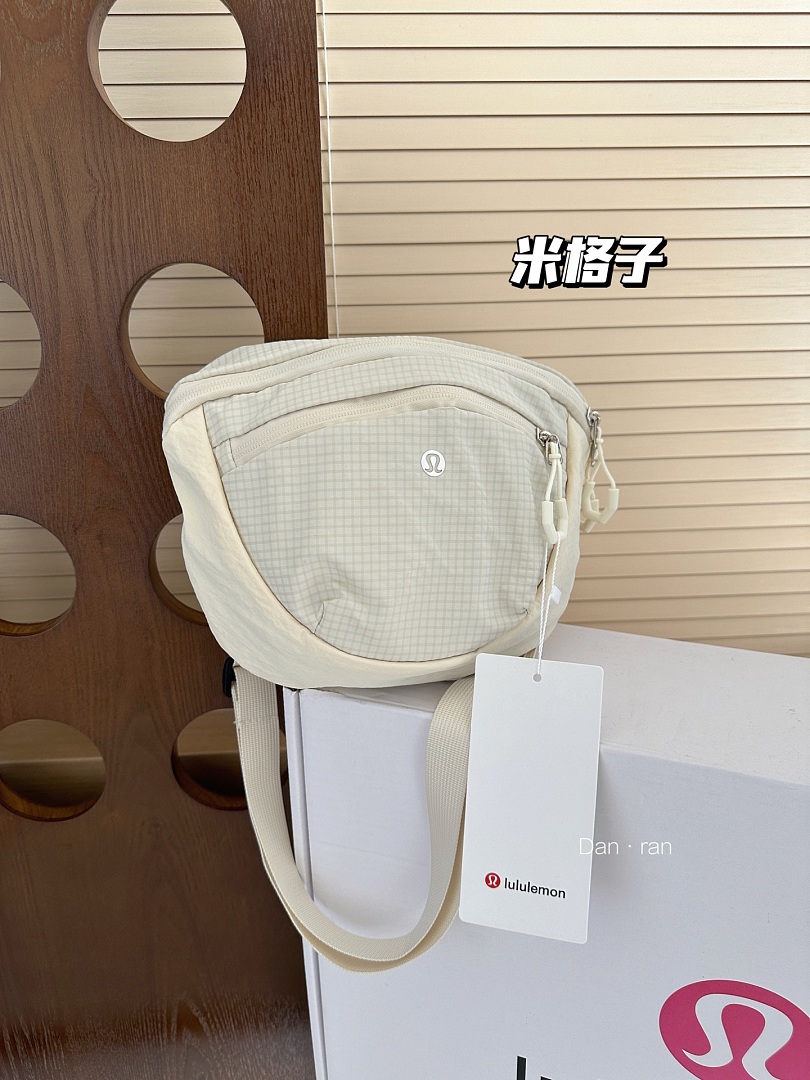 Lululemon All Night Micro Festival Bag · A3214 — תמונה 5