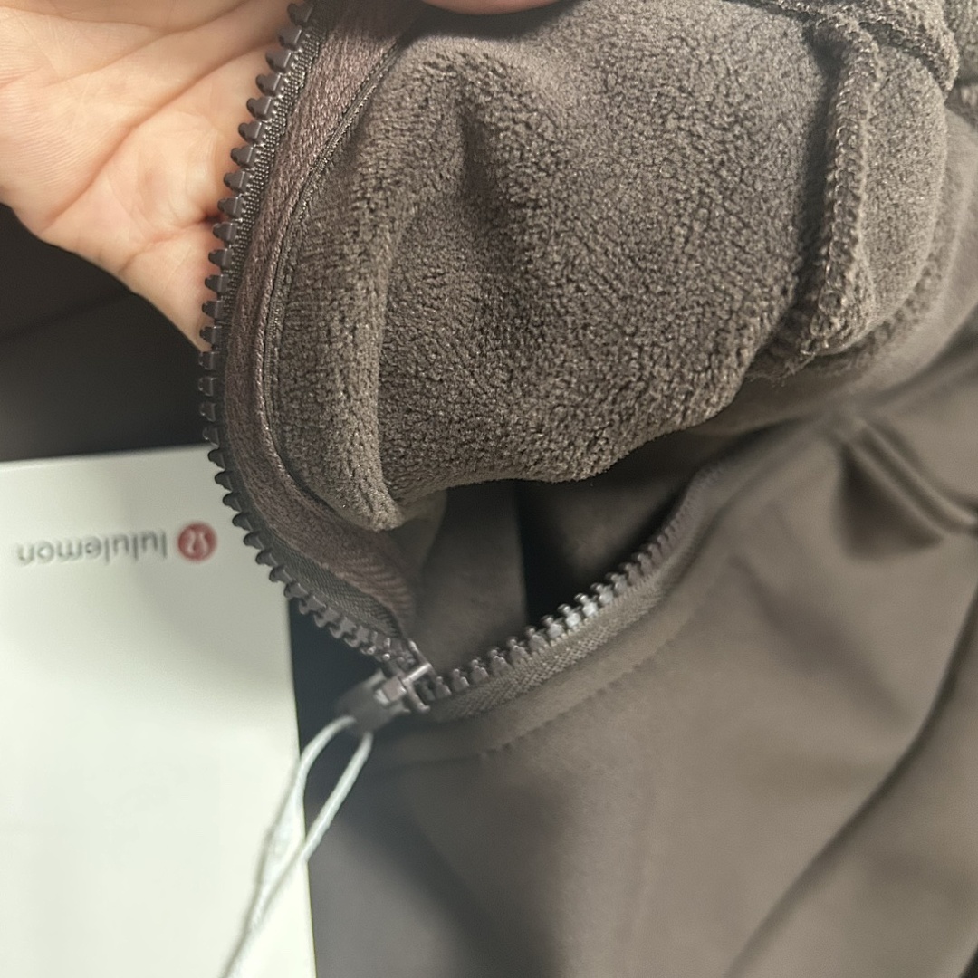 Lululemon Define Cropped Hooded Jacket · A2723 — תמונה 13