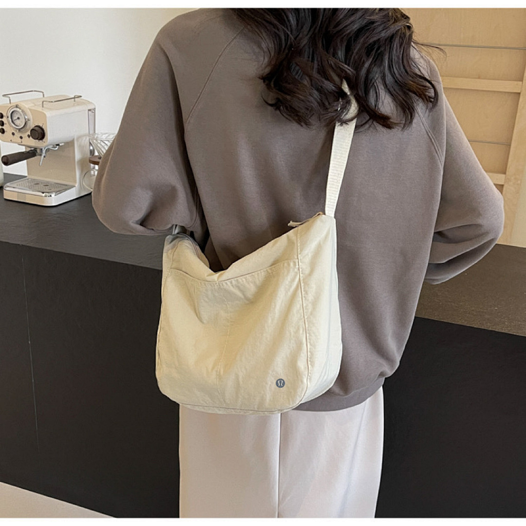 Lululemon Slouchy Sling Bag 6L · A2788 — תמונה 27