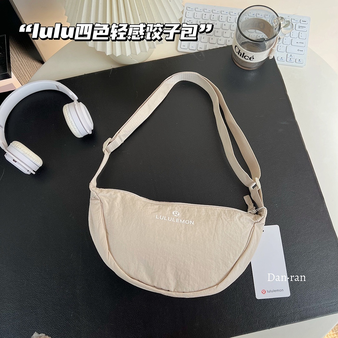 Lululemon Small Slouchy Sling Bag 3L · A2753 — תמונה 24
