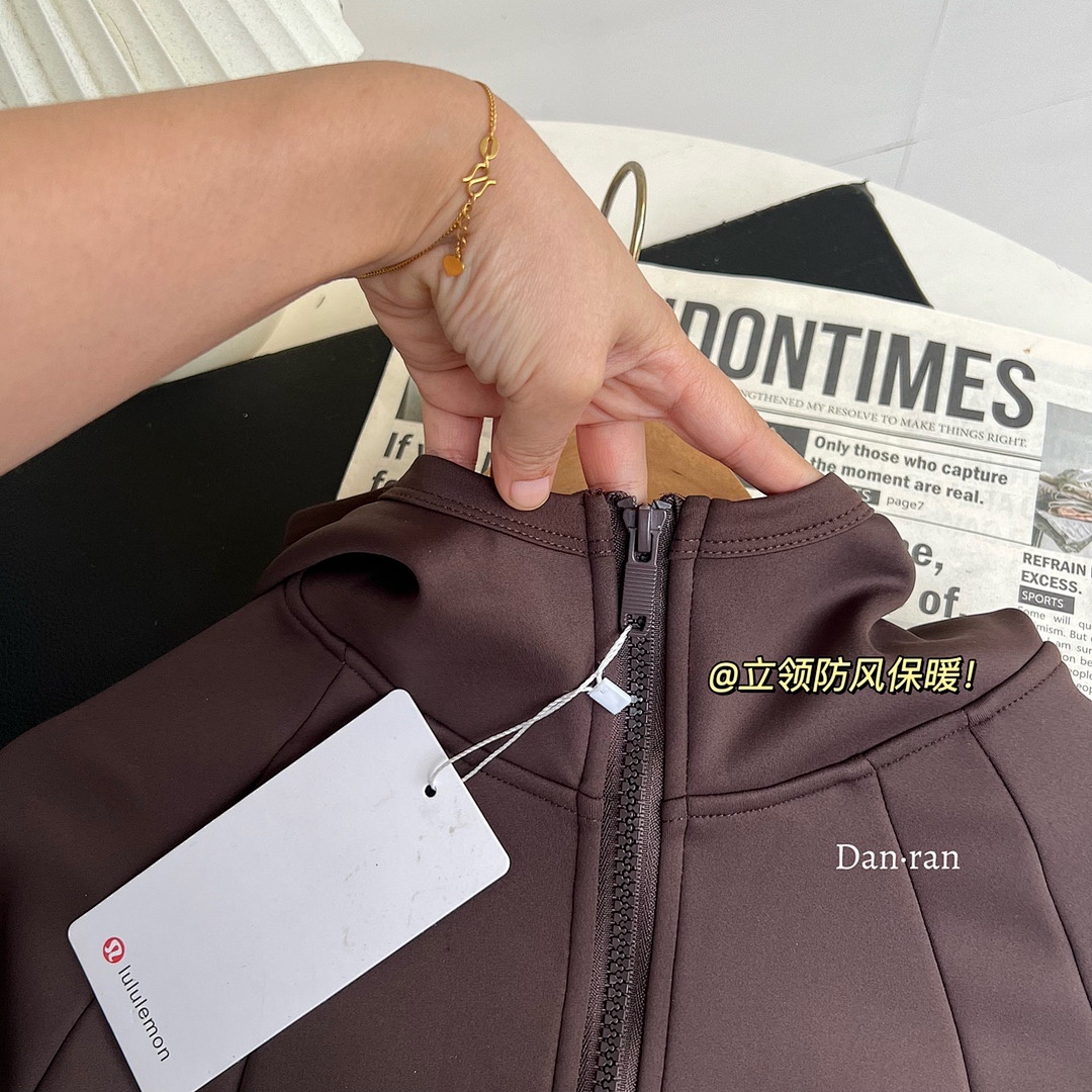 Lululemon Define Cropped Hooded Jacket · A2723 — תמונה 24