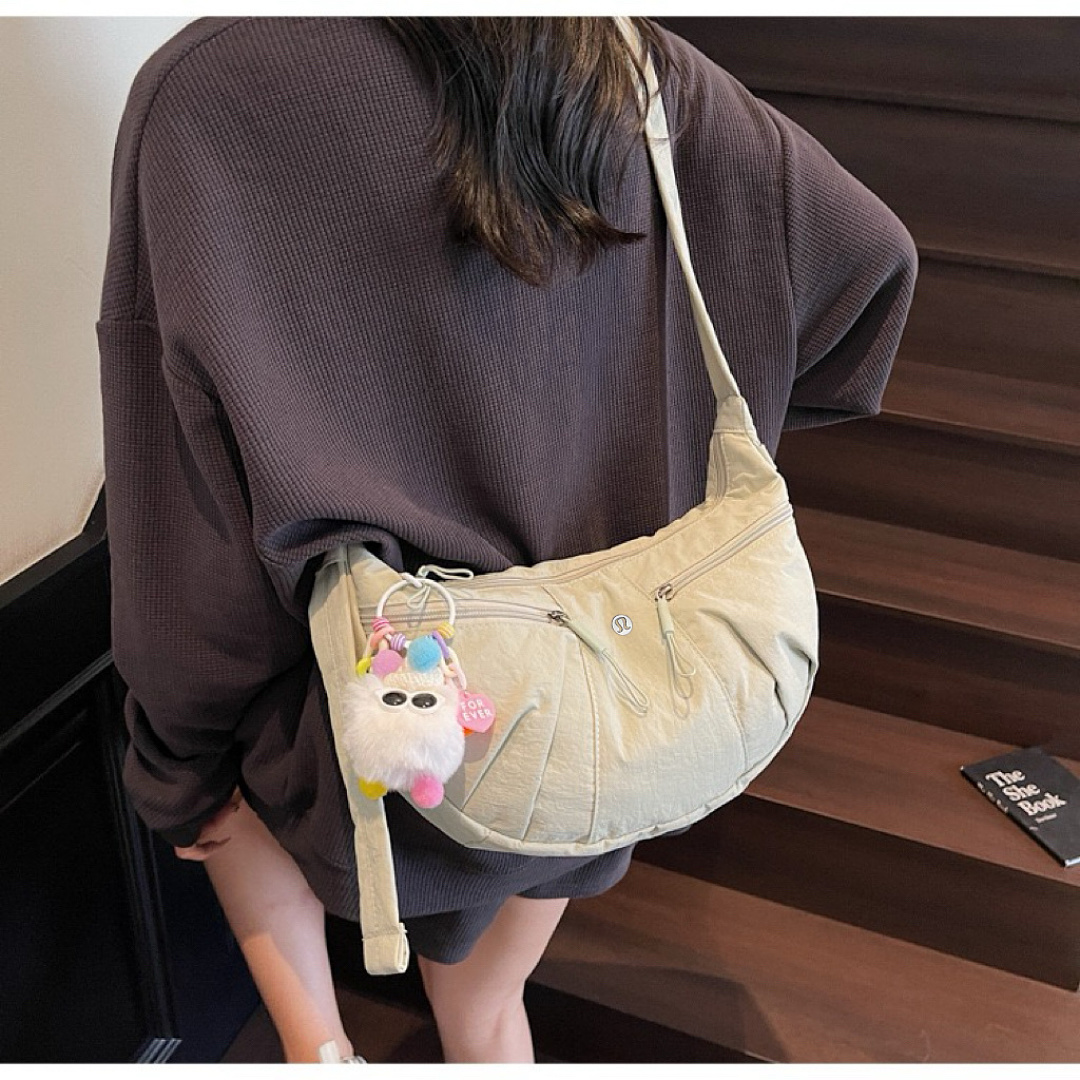 Lululemon Slouchy Sling Bag · A3259 — תמונה 25